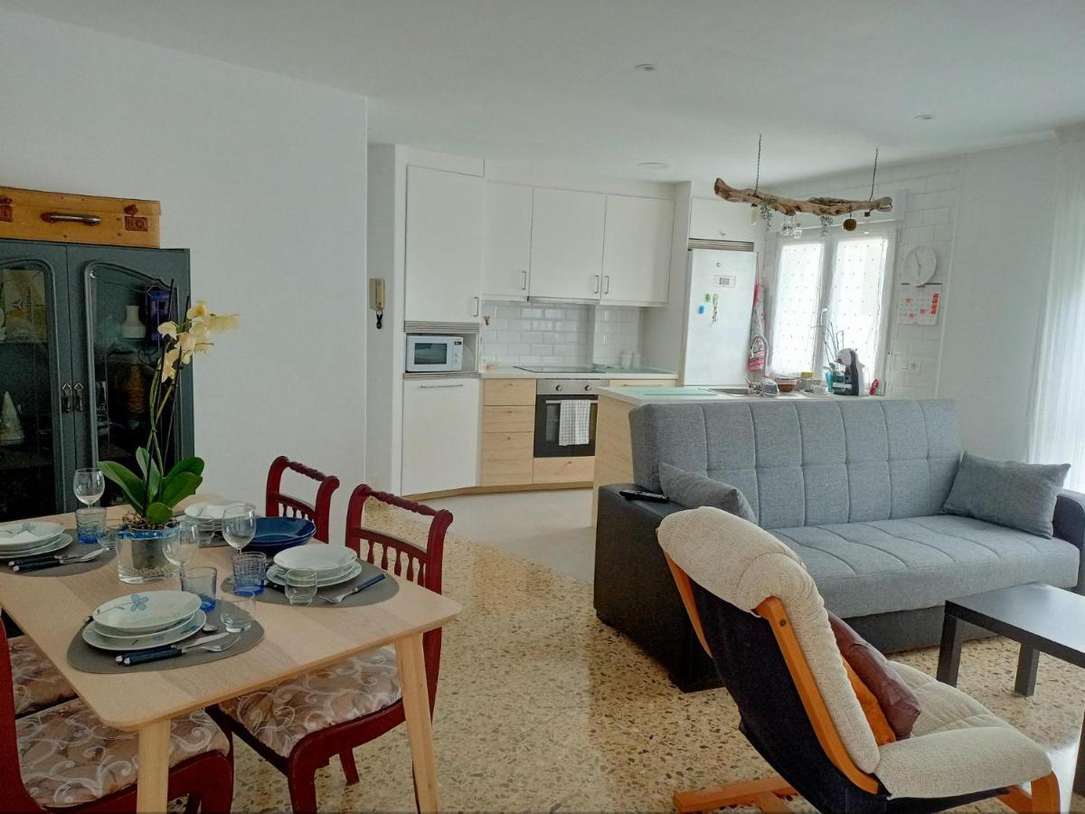 Apartamento R Y C Avilés Eksteriør billede